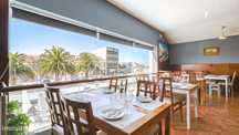 Restaurante no centro da cidade com vista Ria