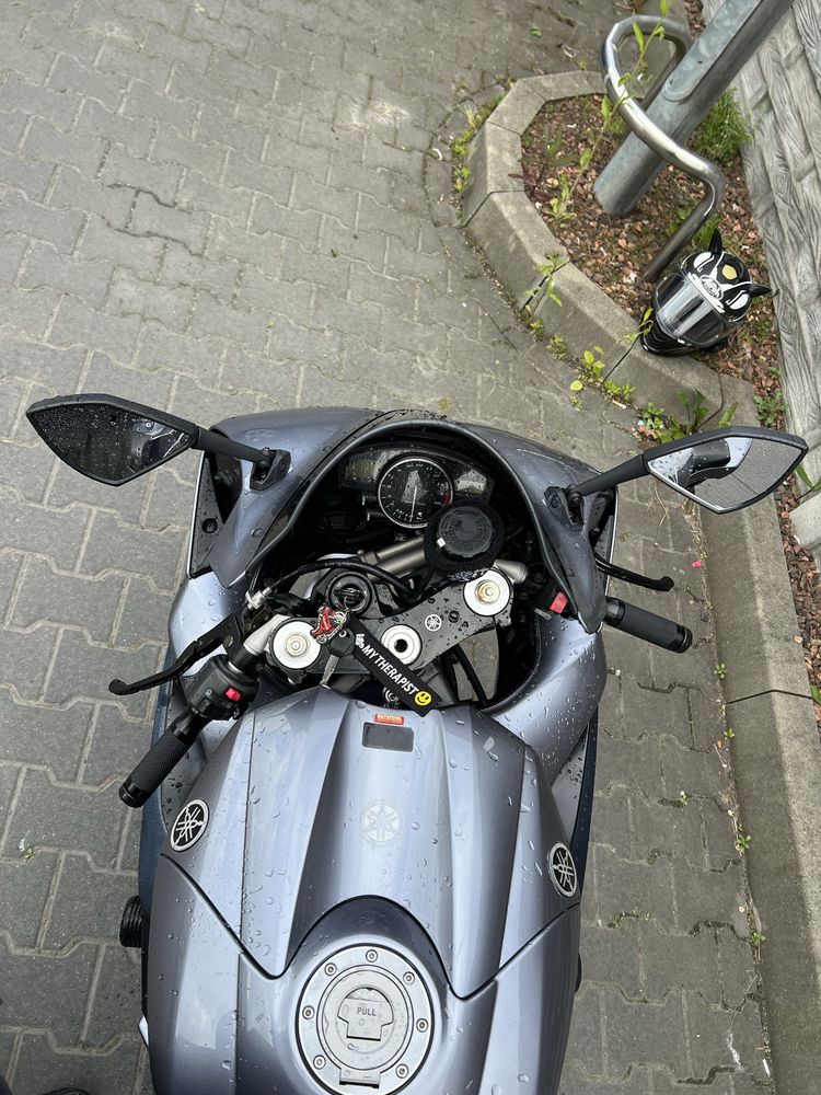 Motocykl Yamaha YZF-R1