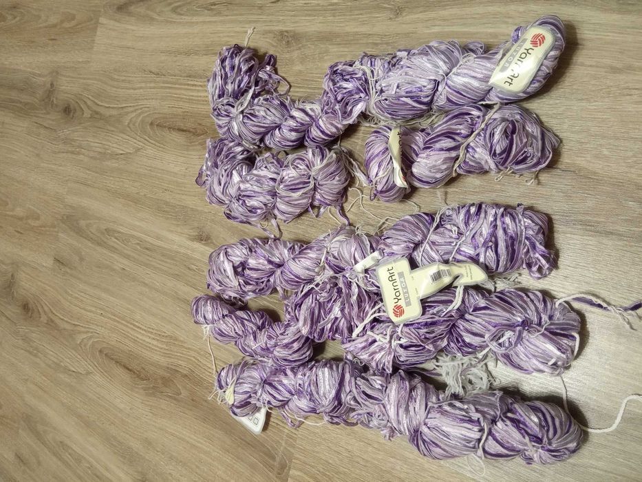 Пряжа смугова (ленточная) 10 клубків, нові