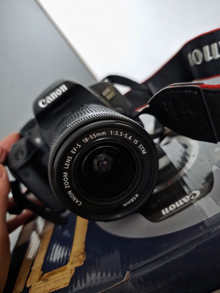 Canon 700D + 18-55 IS STM