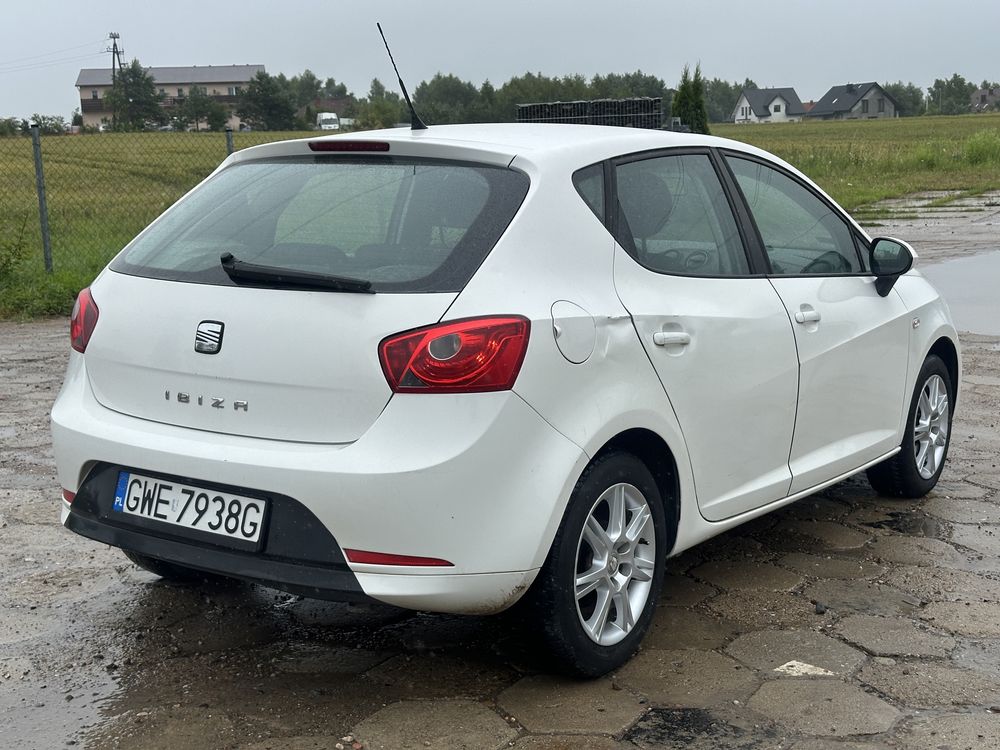 Seat Ibiza 2011r. 1.2 Diesel, 5 drzwi, Polski salon, klima, sprawny