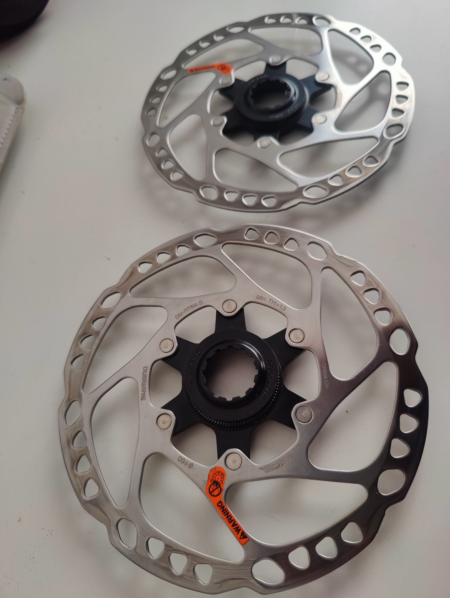 2 Tarcze hamulcowe shimano SM-RT64 160mm S 500KM PRZEBIEGU