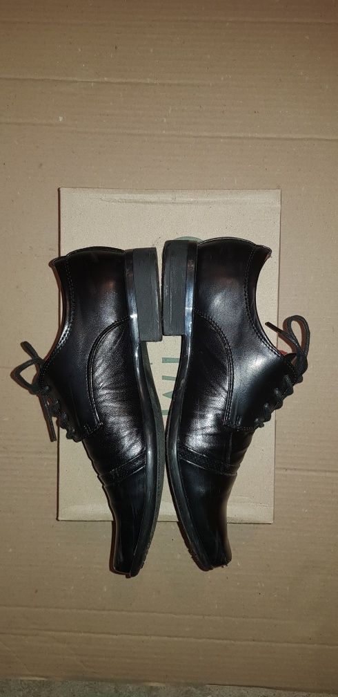 Buty na komunię, wesele itp, eleganckie czarne