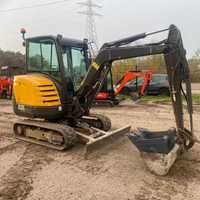 Escavadora Volvo EC27C