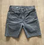 Short Levi’s W30 L32