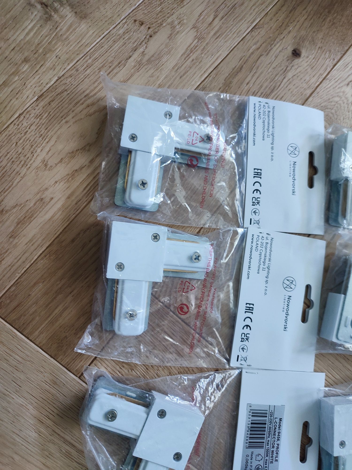 Nowodvorski L- connector white bialy łącznik L do szyn natynkowych