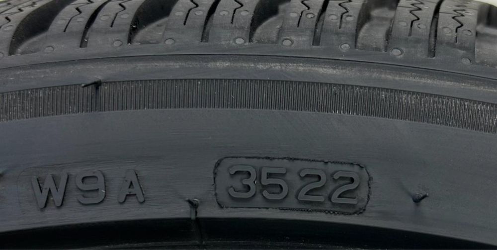 275/35r19 Bridgestone Blizzak LM005 100V XL