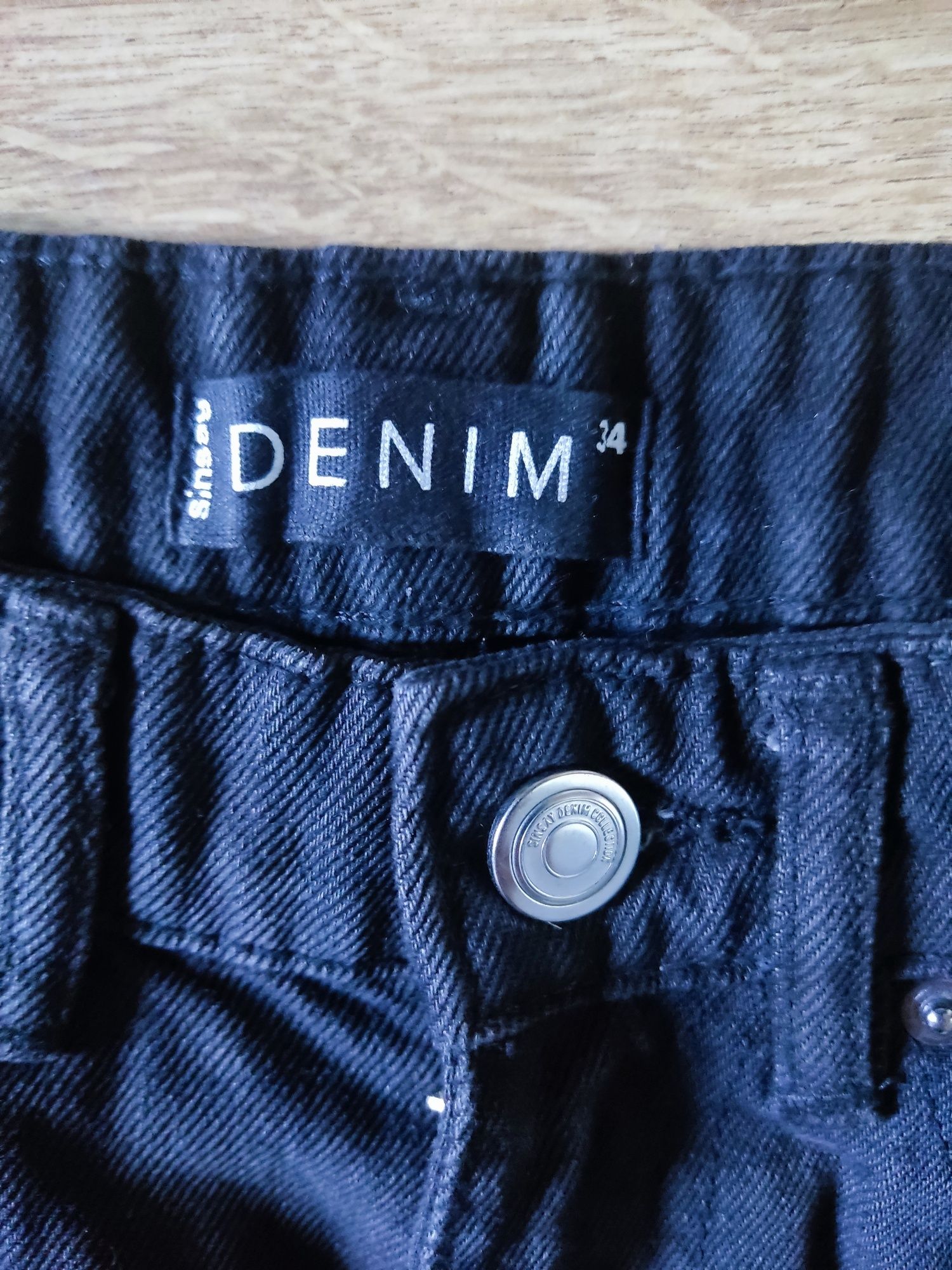 Spodnie damskie jeansowe czarne luźny krój mam fit boyfriend denim