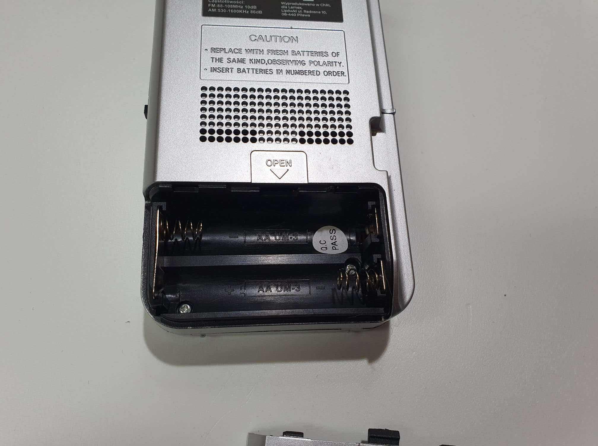NOWE radio przenośne na baterie 2xAA mini malutkie do dłoni LTC LEGA