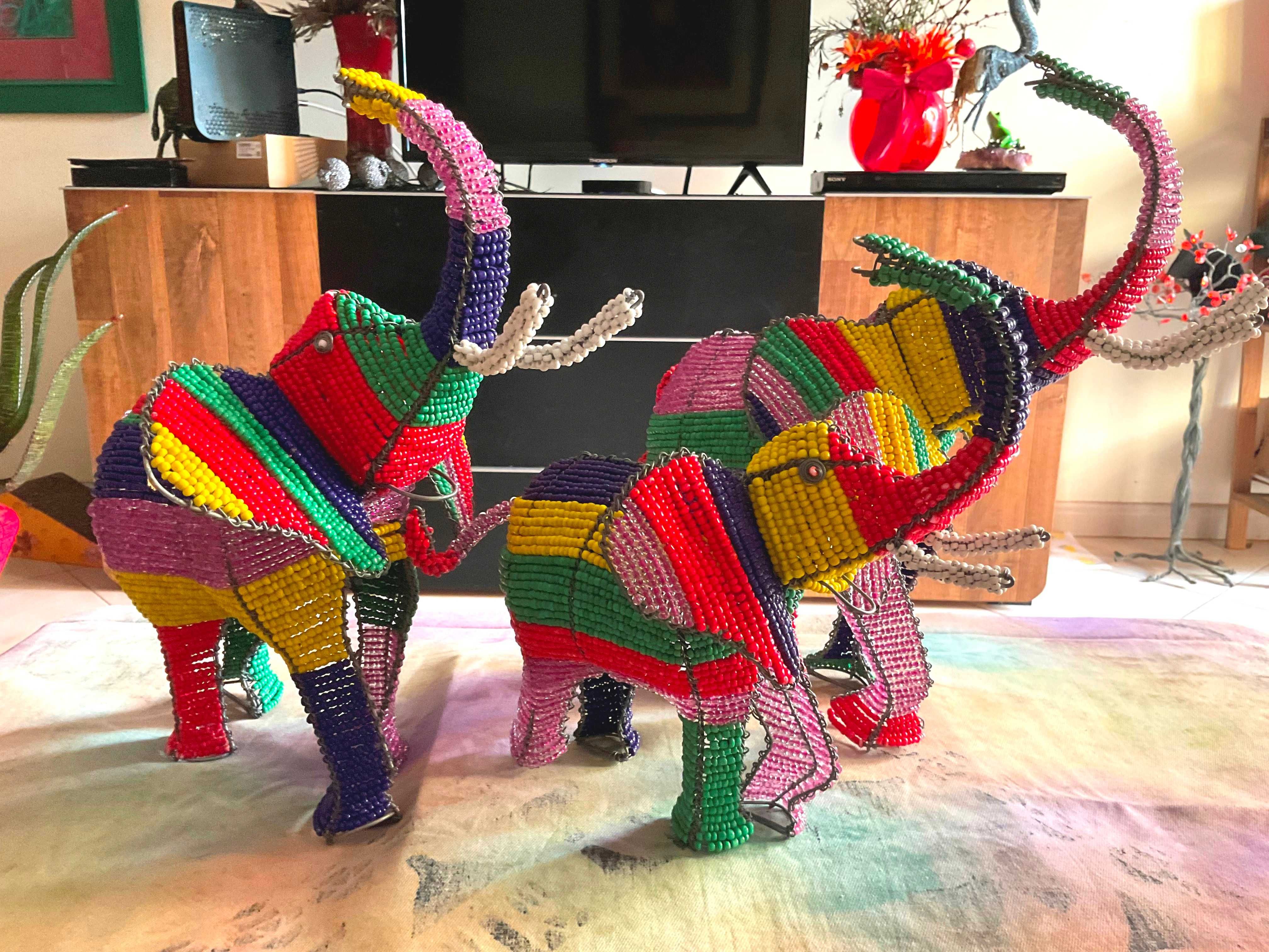 Em Saldo! Familia ELEFANTES AFRICANOS - Spectacular Em Missangas!