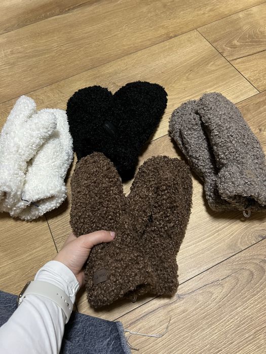 Жіночі рукавички miu miu. Екохутро, тедді