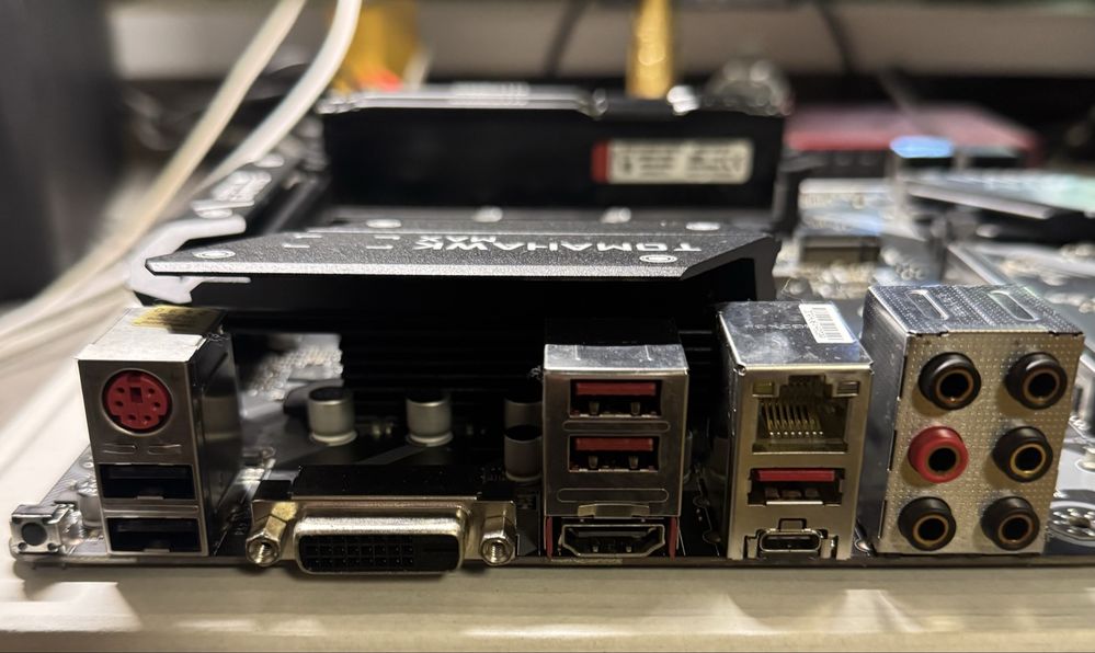 Комплект Ryzen 5 5600x, B450 Tomahawk MAX, 16gb 3200mhz