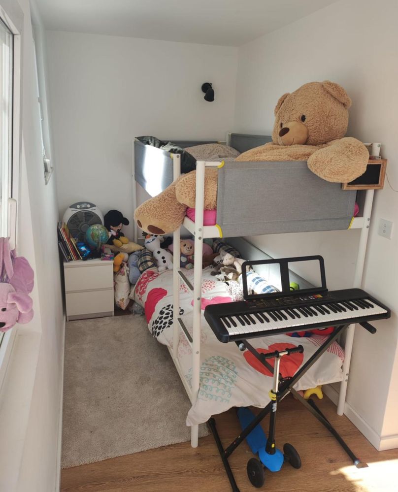 Beliche Ikea com 2 anos, como novo