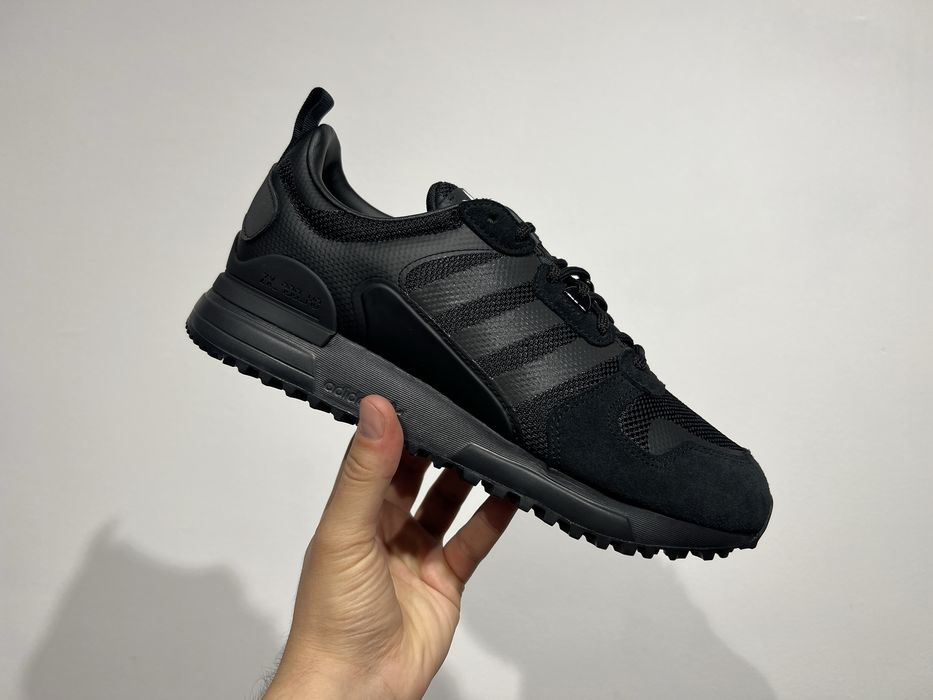 Кросівки чоловічі Adidas ZX 700 HD G55780