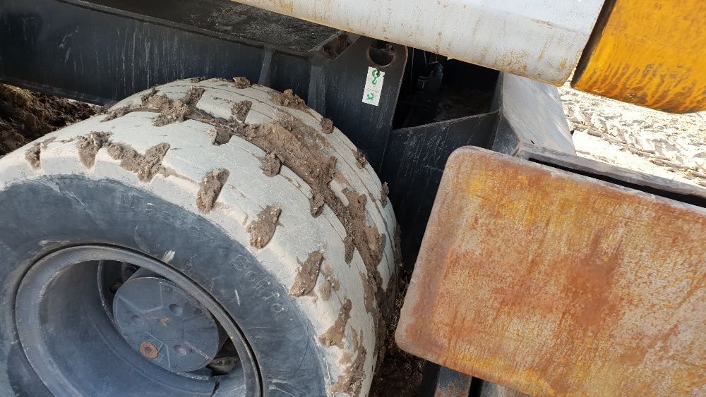 koparka przeładunkowa cat m318 , m320 łapy podpory stopy komplet