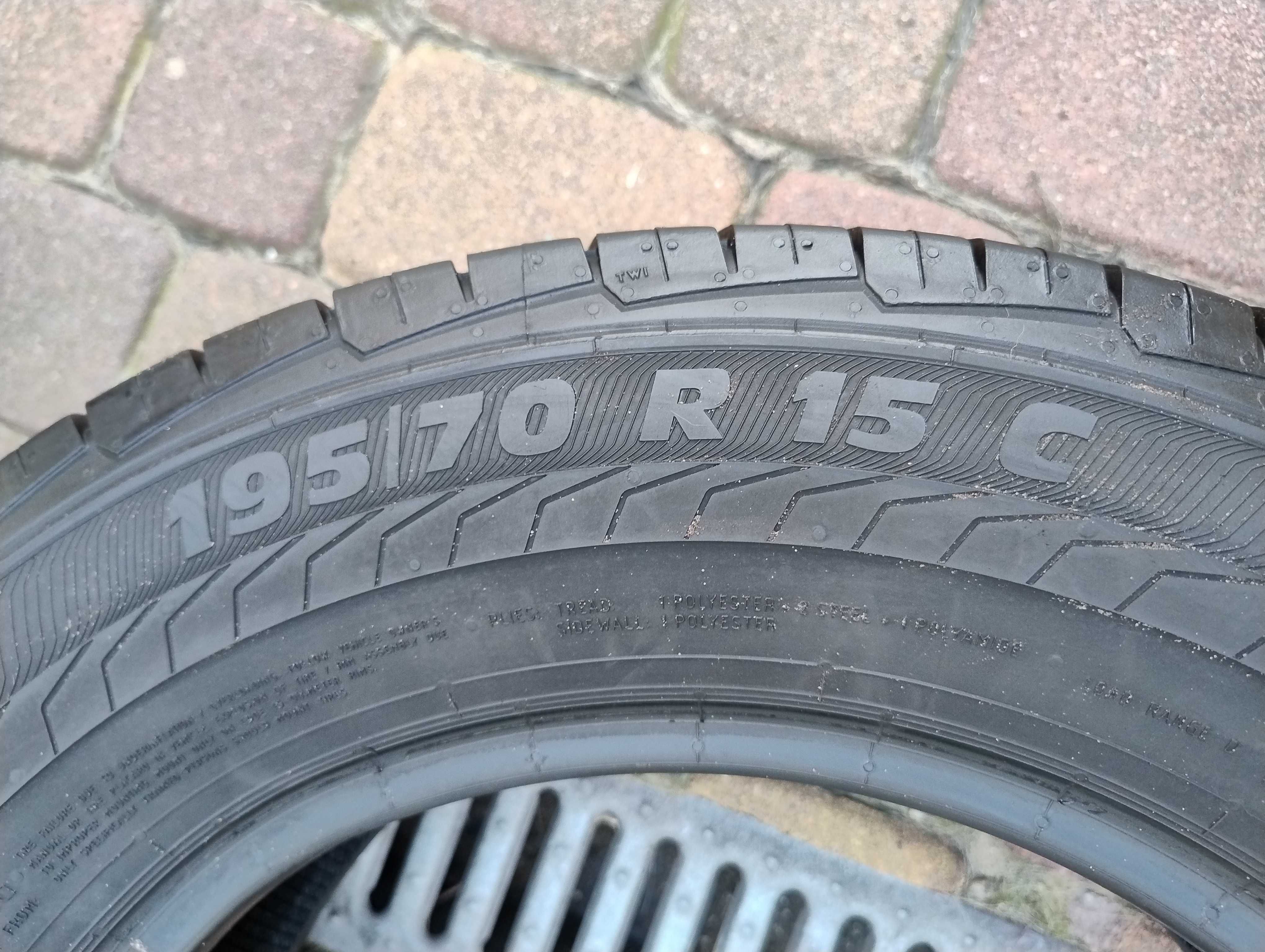 Semperit 195/70/15C Para Lato 18r.