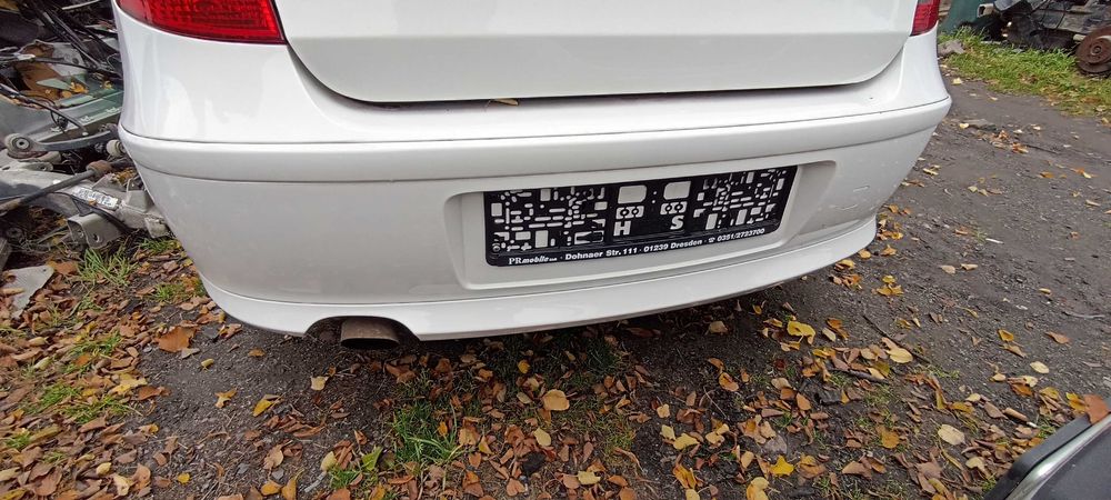 zderzak tył tylny bmw e81 lak 300 alpinwaiss