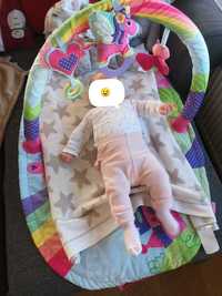 Infantino mata dla niemowlaka z pałąkiem jednorożec