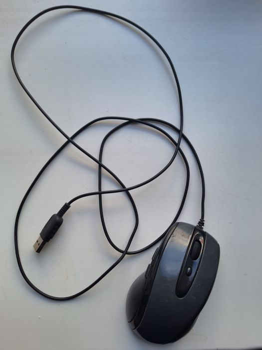 Продам комп'ютерну мишу дротову A4TECH