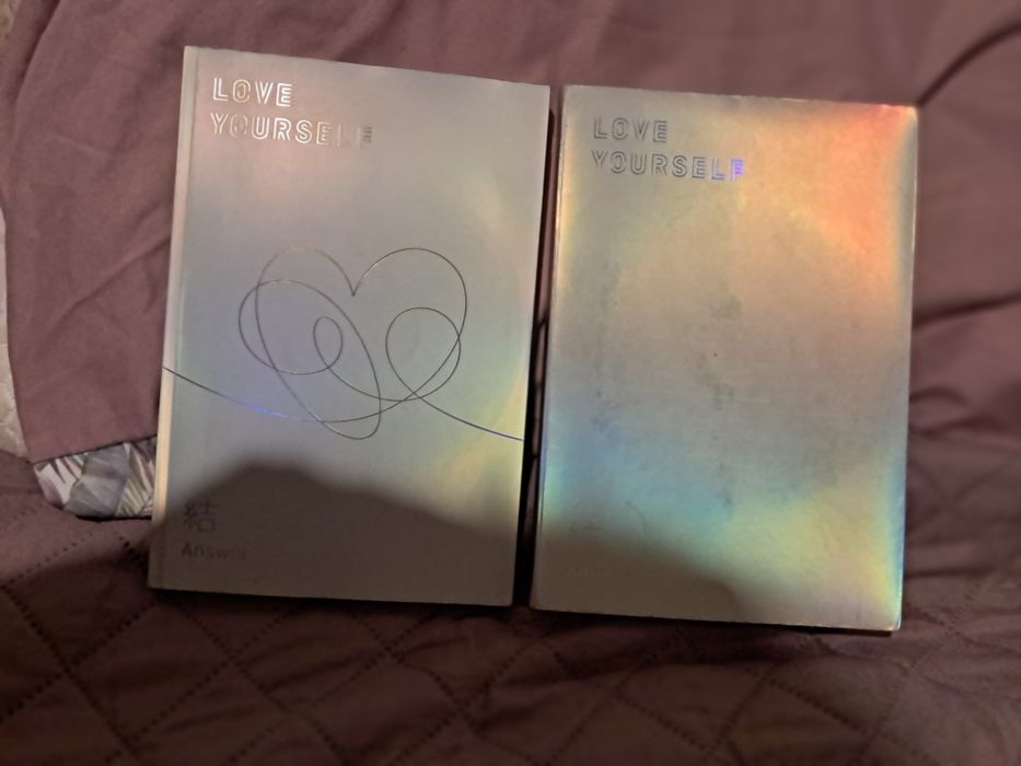 Dois Álbuns dos BTS
