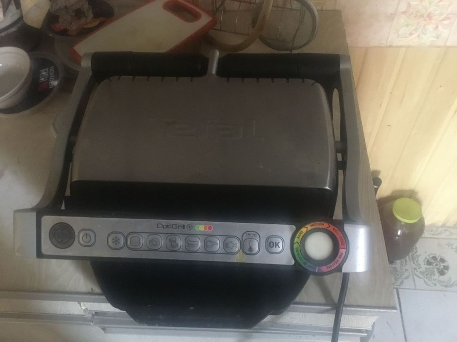 Продаю грильницу TEFAL