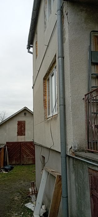 Укріплення/ стягування стін  будинків