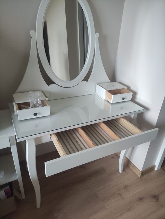 Toaletka Hemnes Ikea