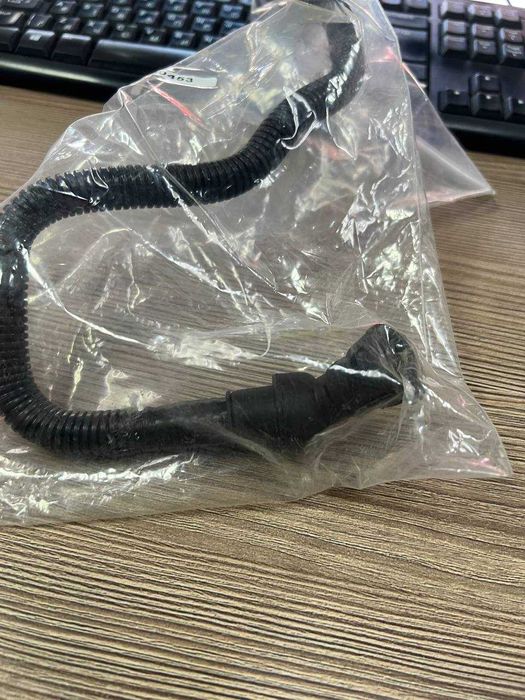 Патрубок вентиляції картерних газів BMW FE100453