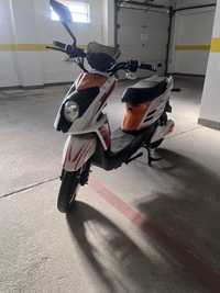 Scooter eletrica (baterias avariadas)