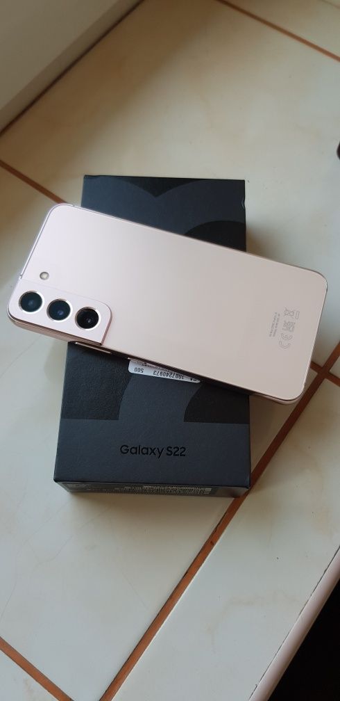 Sprzedam  Samsung s22  8GB razu 128GB  Pink  Gold