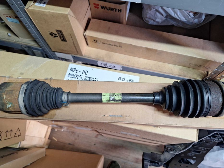 полуось левая Hyundai VENUE 1.6 АКП