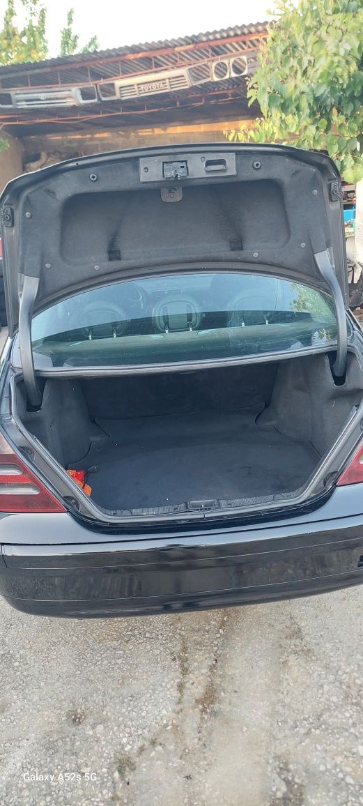 Mercedes C220 CDi 6velocidades ano2001 insp3/2026 sem riscos de pintur