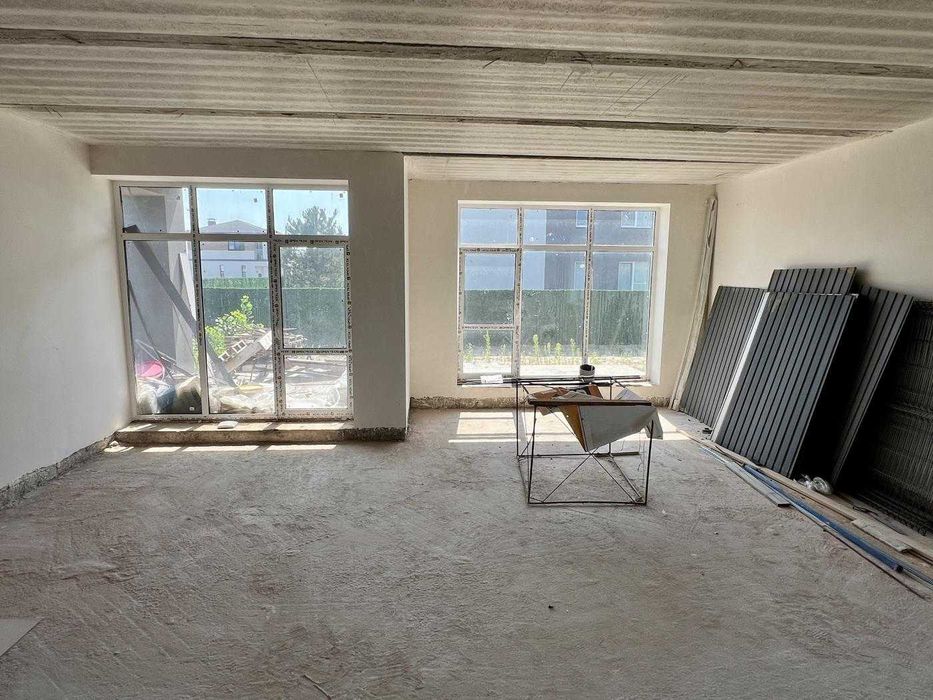 Сучасний будинок Осокорки, м. Славутич, поруч пляж Осокор