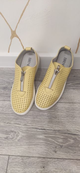 Черевики кеди балетки туфлі лофери перфорація екошкіра жовті