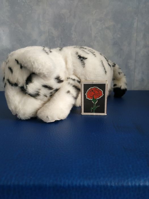 Тигриня. М'яка іграшка на батарейках.