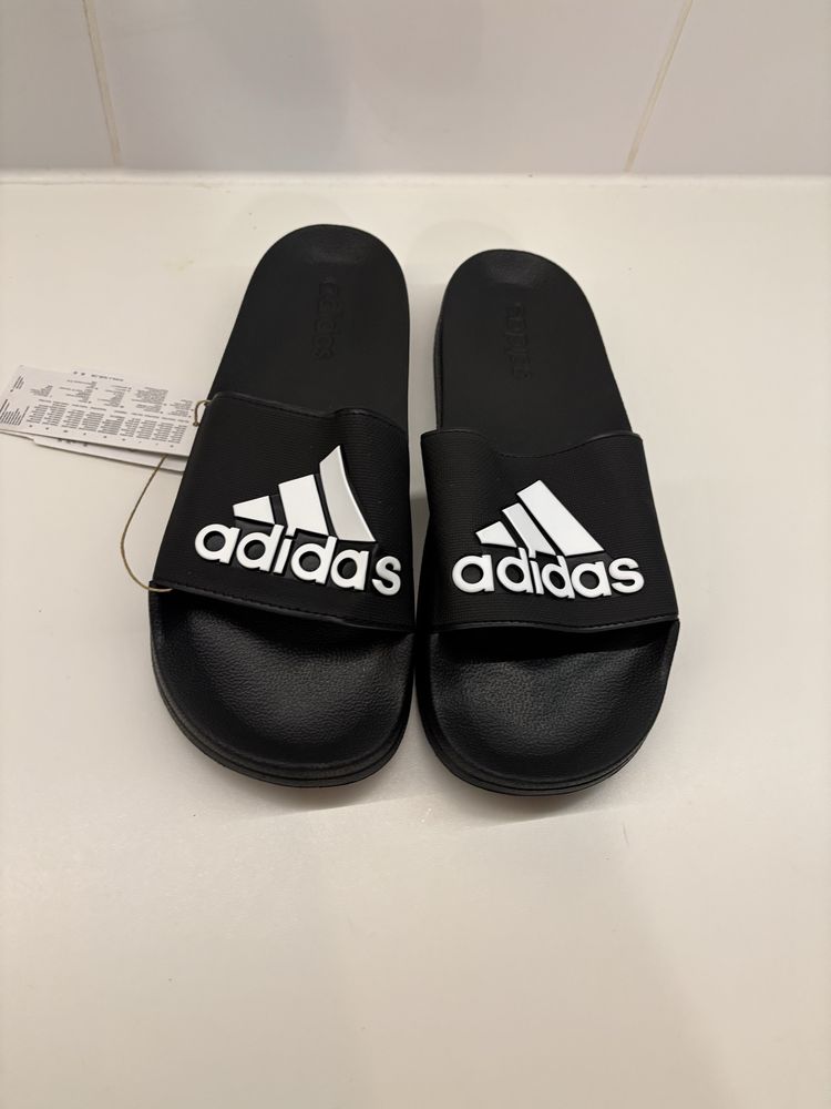 Klapki adidas new 44/45 casual Classic