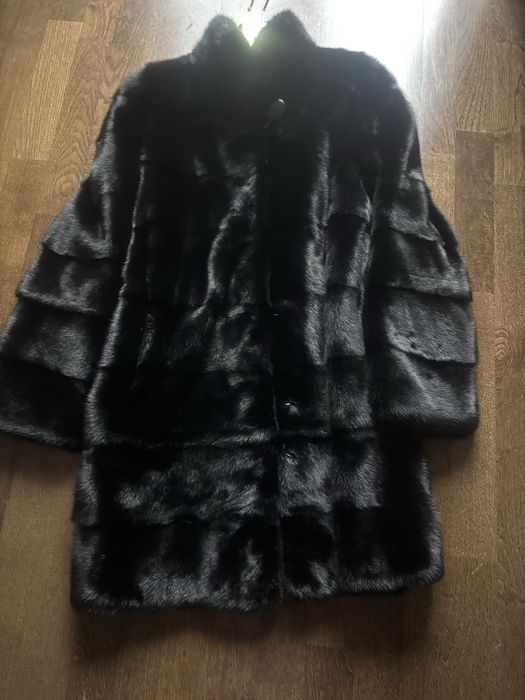 Норкова шуба, напівшубок, шубка