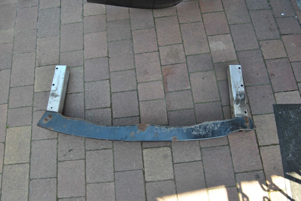 Belka wzmocnienie zderzaka tył Audi A4 B8 kombi