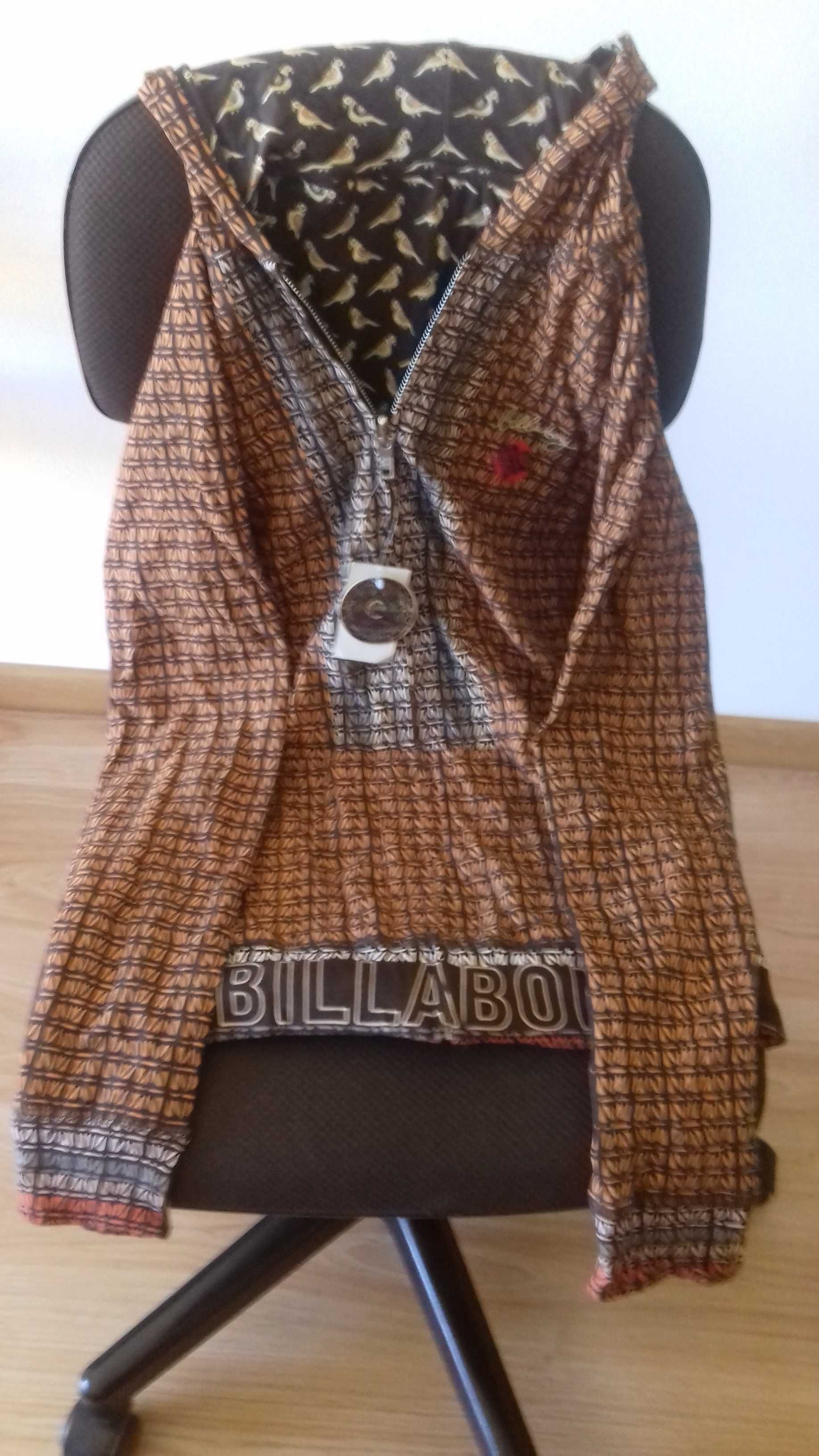 Billabong    vários