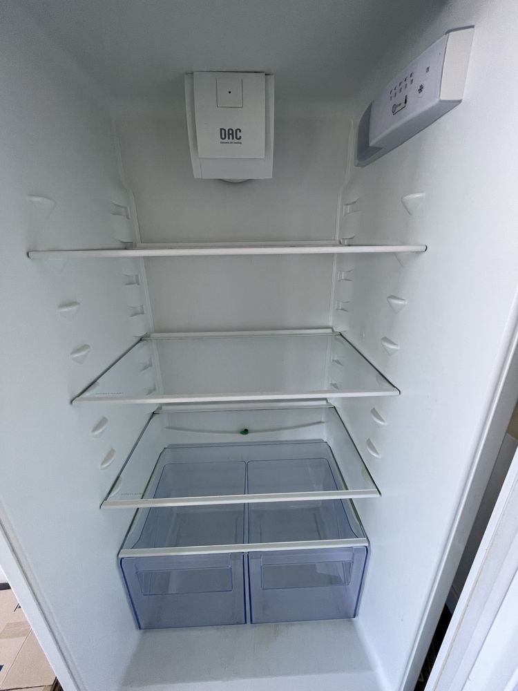 Frigorifico combinado de encastre Zanussi categoria A+