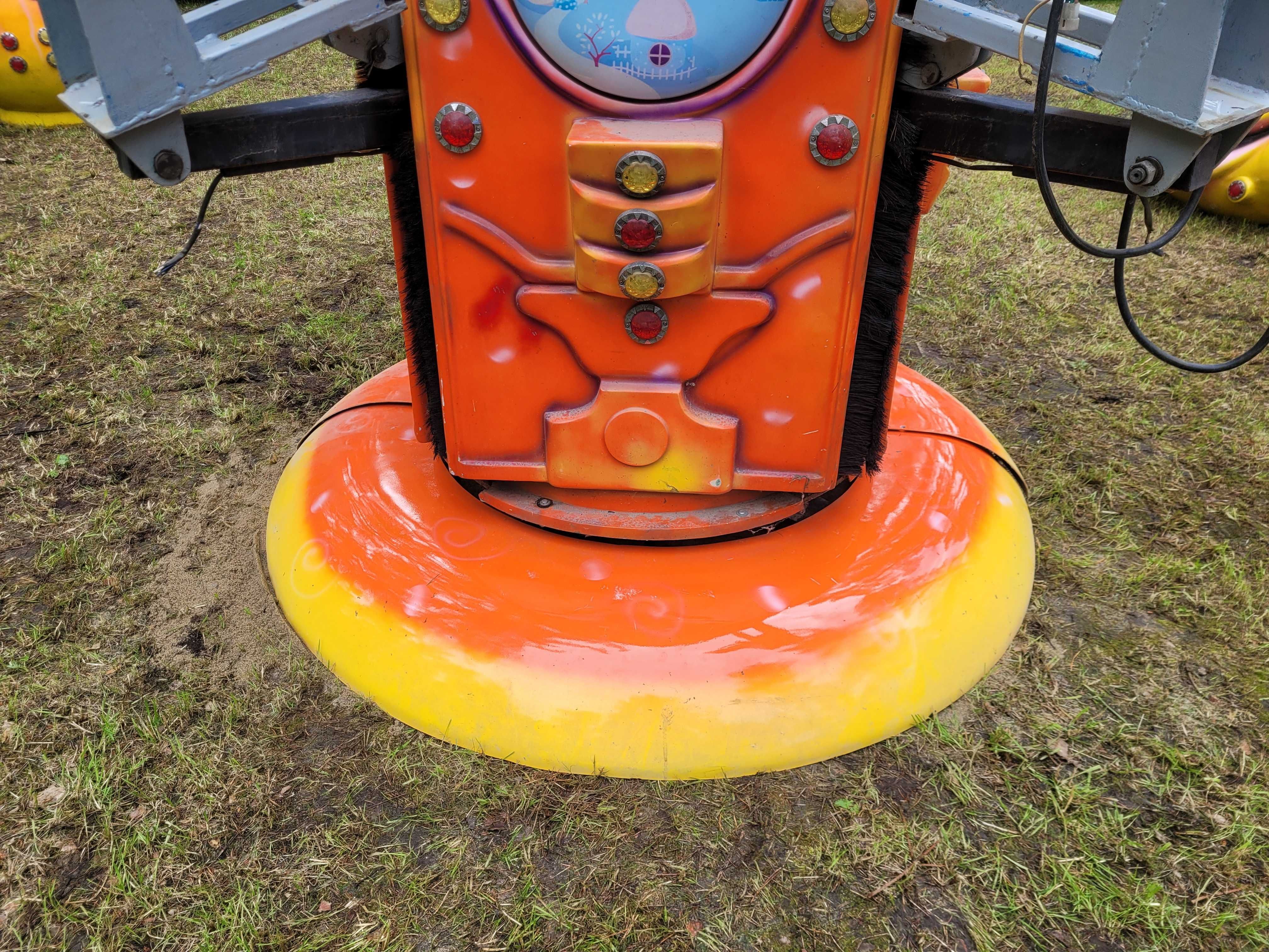 Karuzela zarobkowa 8osób ,,Funny plane,, Gryfice (zach-pom)
