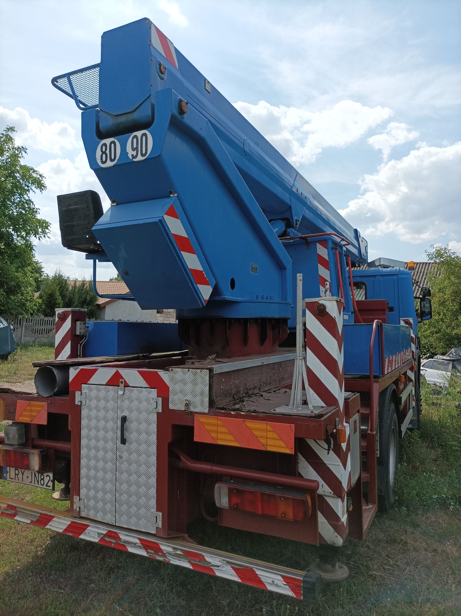 Scania podnośnik zwyżka 28m 4x4  Blizzocchi
