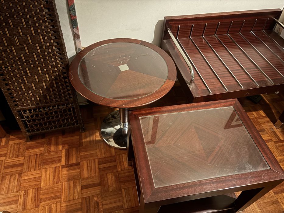 Conjunto Mobilia de quarto , madeira Maciça