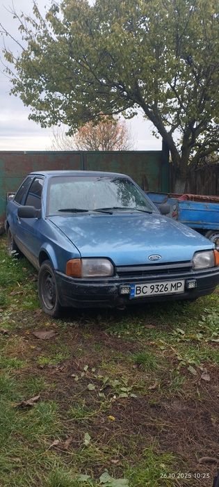 Форд ескорт 1988г