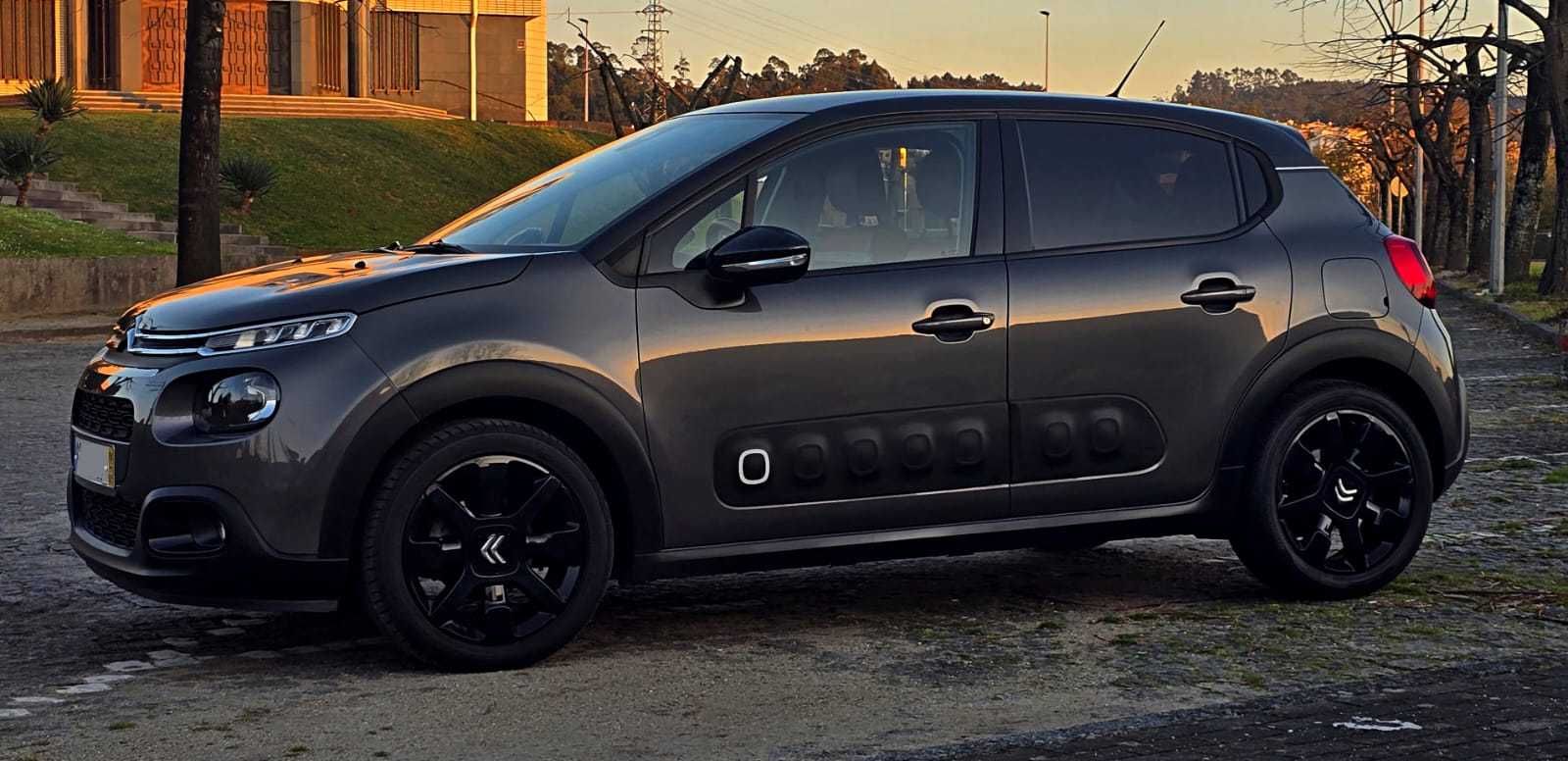 Citroen C3 1.2 PureTech Shine - Special Edition