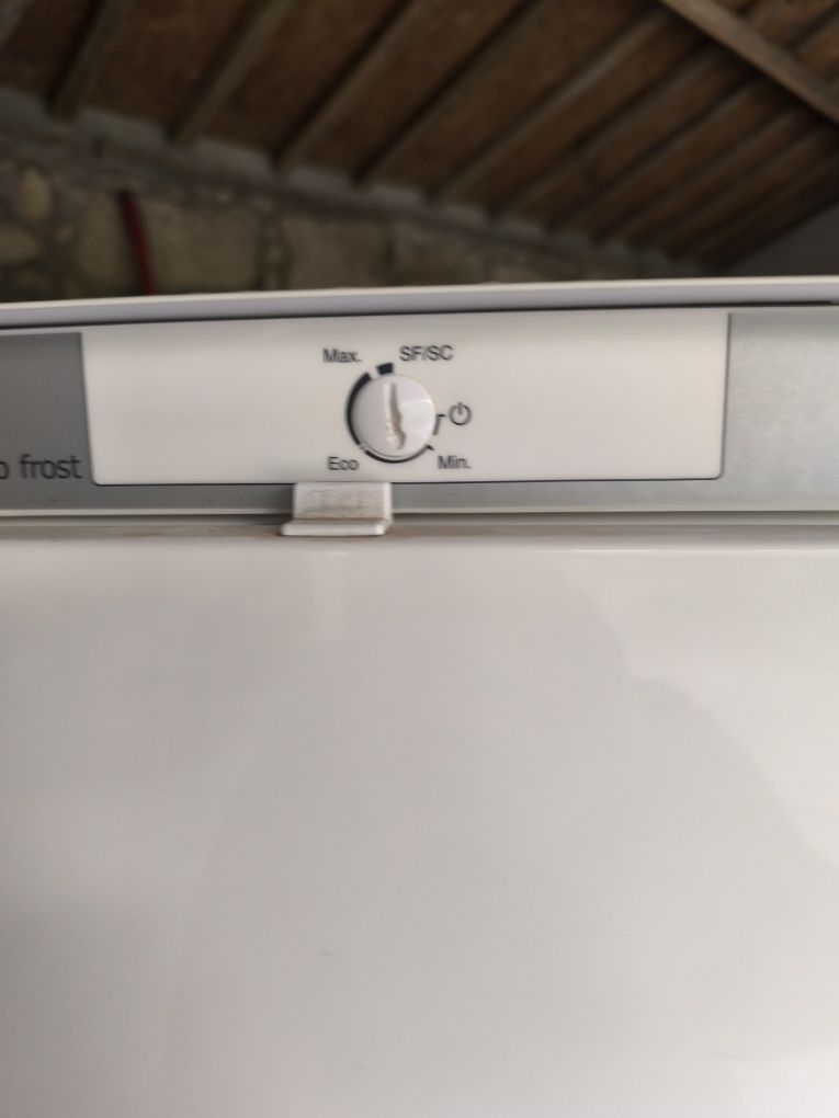 Frigorífico Fagor de encastrar para arranjar