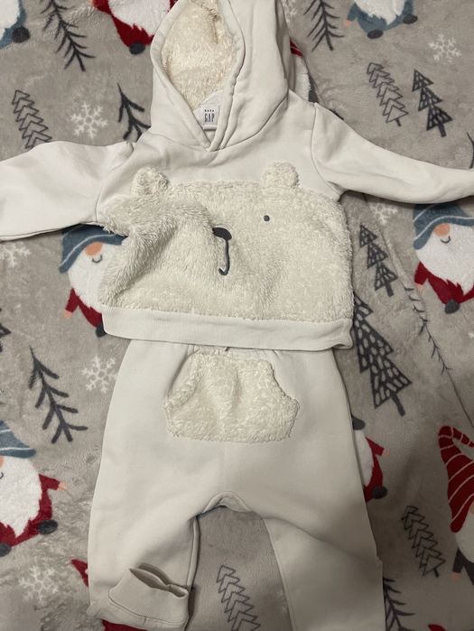 GAP костюм реглан і штани 18-24 міс