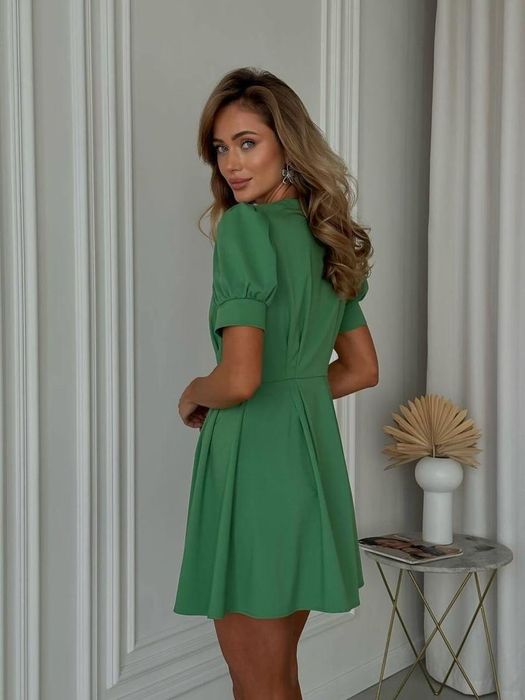 Сукня зеленого кольору