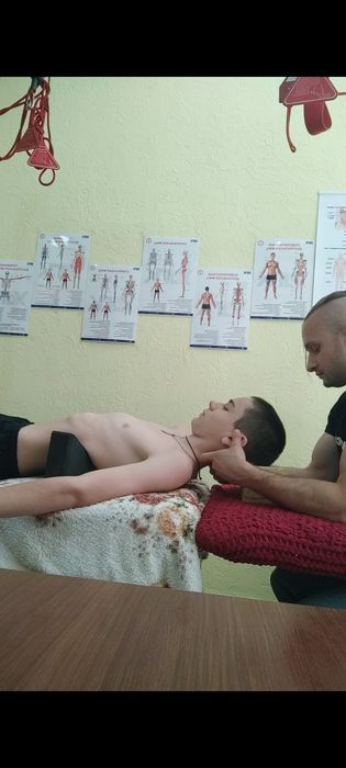 Кинезиолог, остеопат , спортивный реабилитолог.