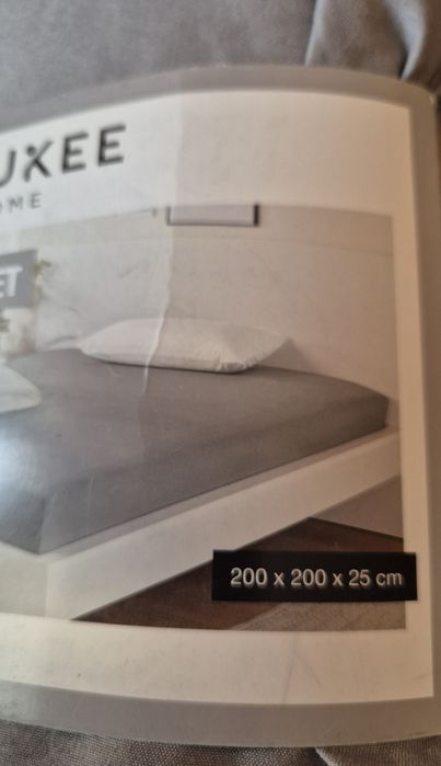 Prześcieradło z mikrofibry z gumką 200/200cm